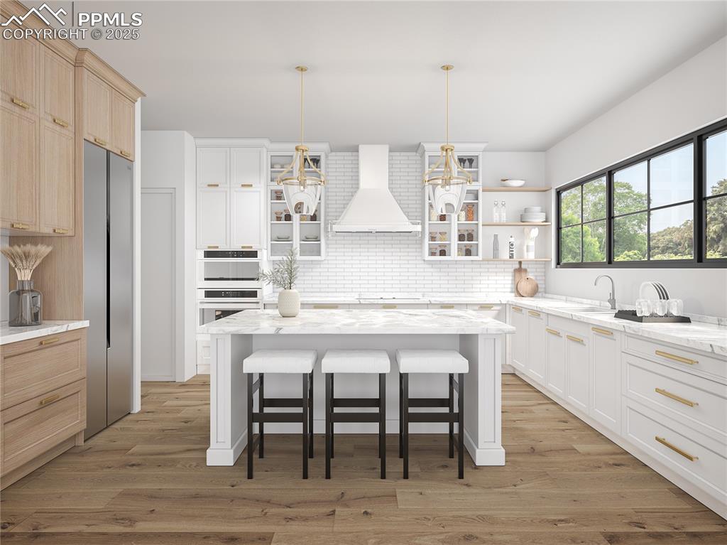 Image 2 of 10: Kitchen