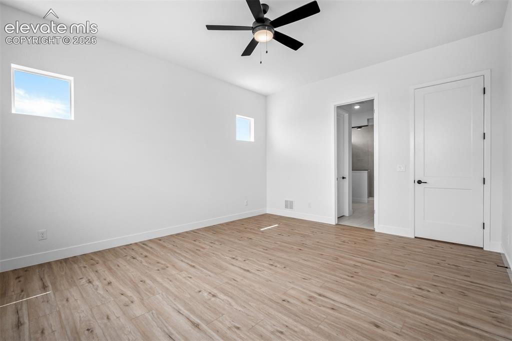 Image 18 of 38: Master Bedroom