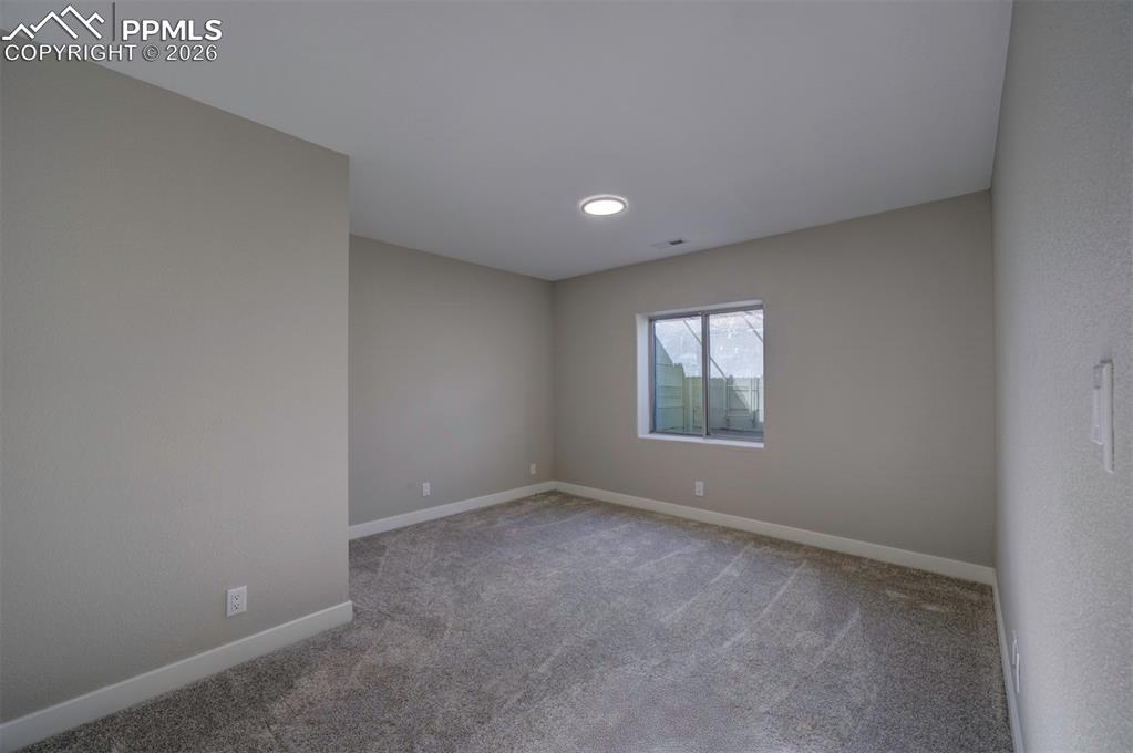 Image 29 of 33: Bedroom #3