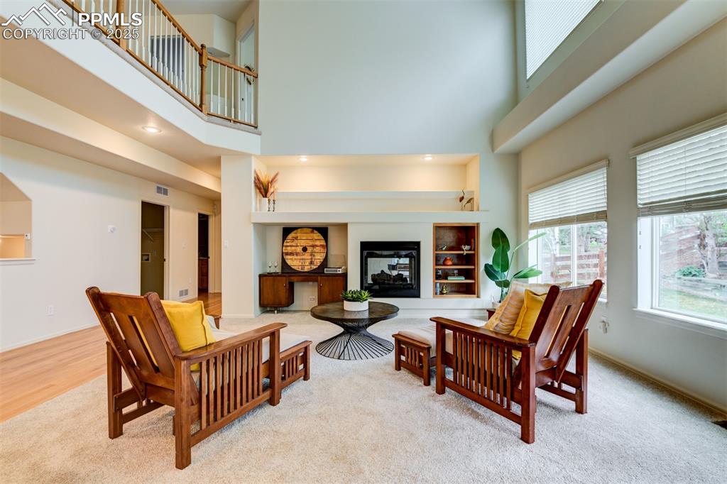 Image 17 of 49: Living Room