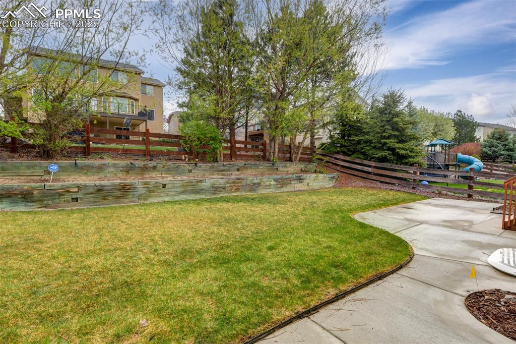 Image 49 of 49: Back Yard