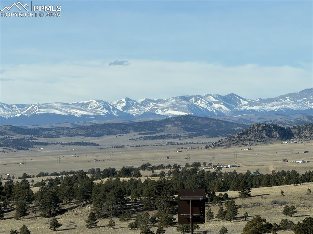 Image 12 of 15: Mountains everywhere