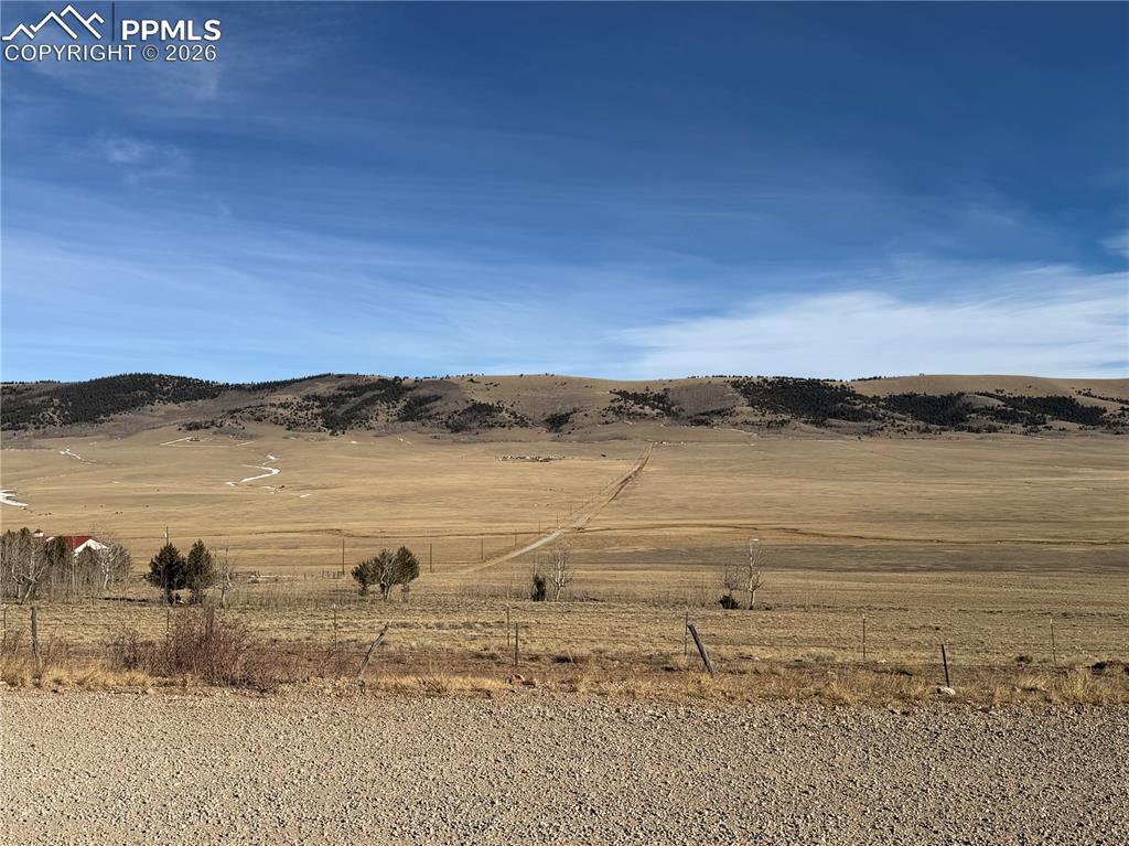 Image 15 of 15: Looking away from the lot