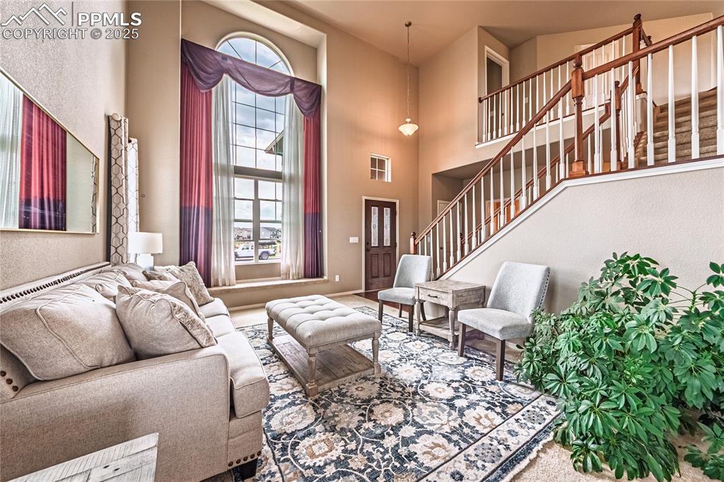 Image 4 of 49: Living Room