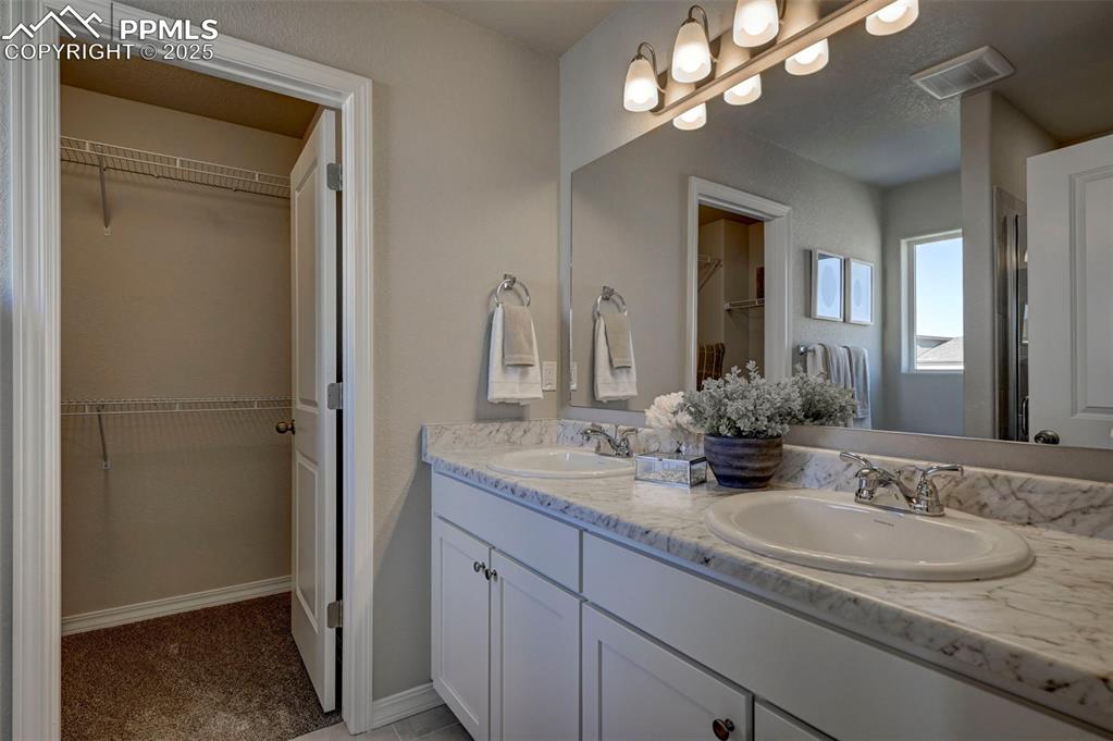 Image 20 of 23: **Photos of previous model home of same floor plan