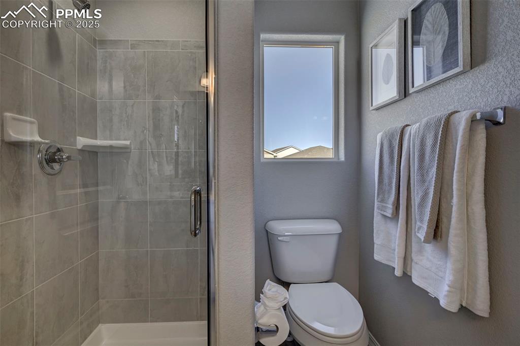 Image 22 of 23: **Photos of previous model home of same floor plan