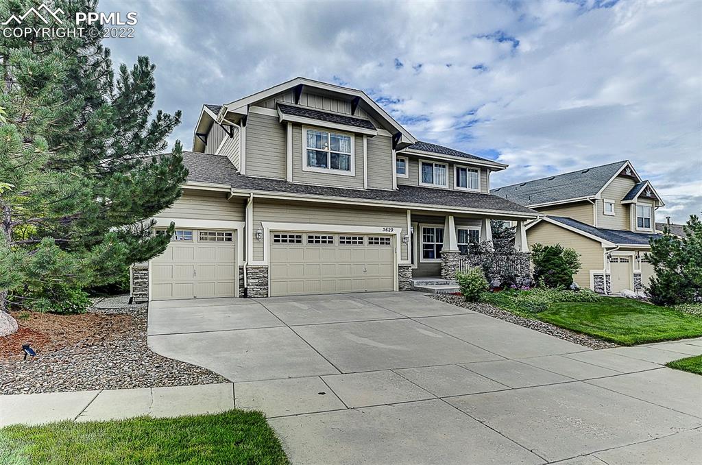 Listing 1211025, Image 2 of 42