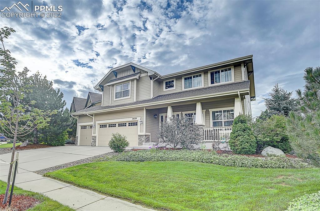Listing 1211025, Image 3 of 42