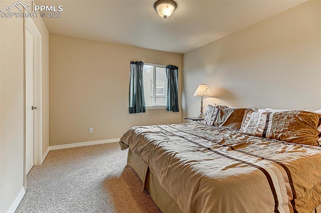 Listing 1211025, Image 33 of 42