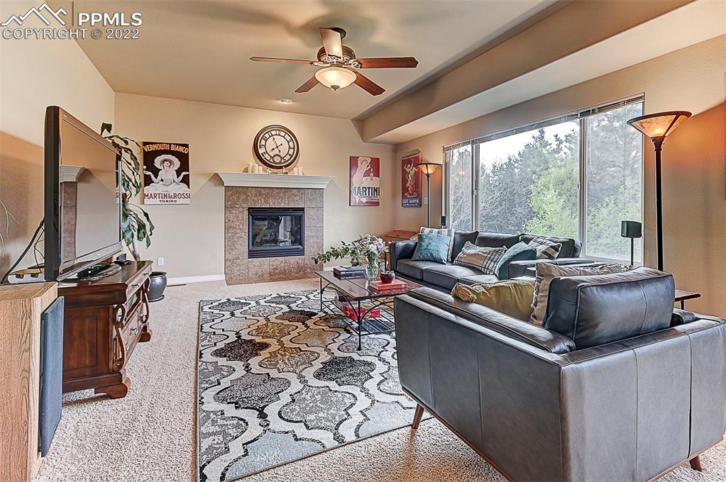 Listing 1211025, Image 6 of 42