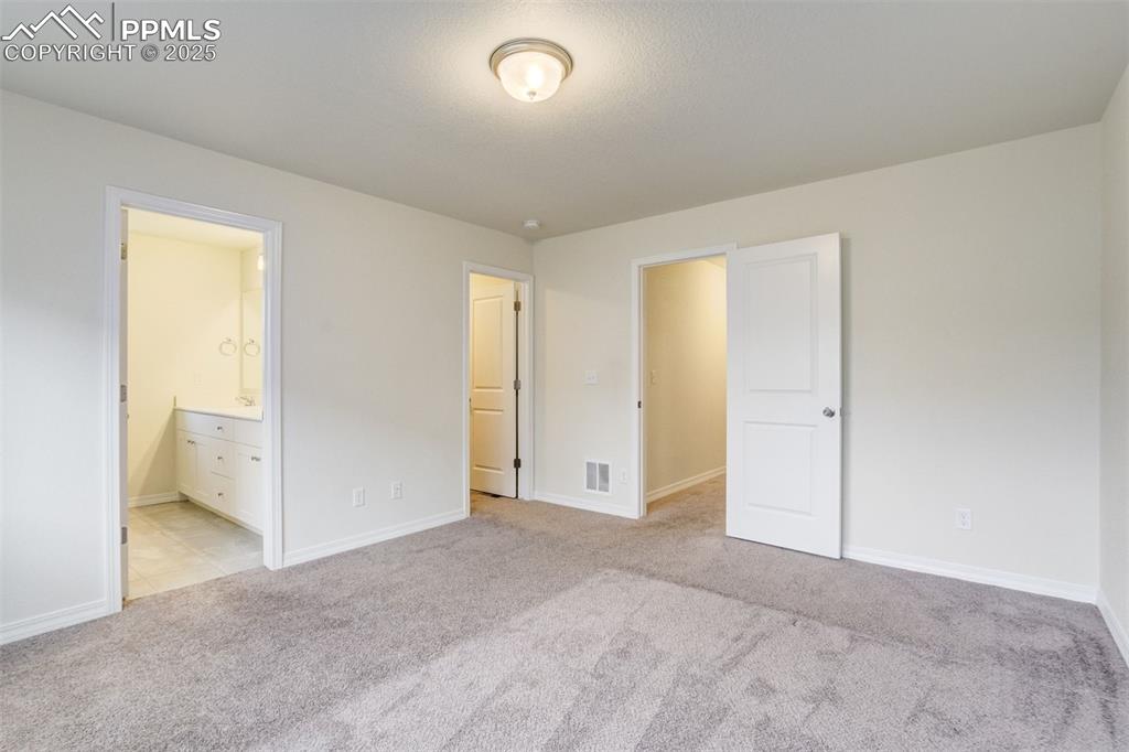 Image 28 of 49: Bedroom