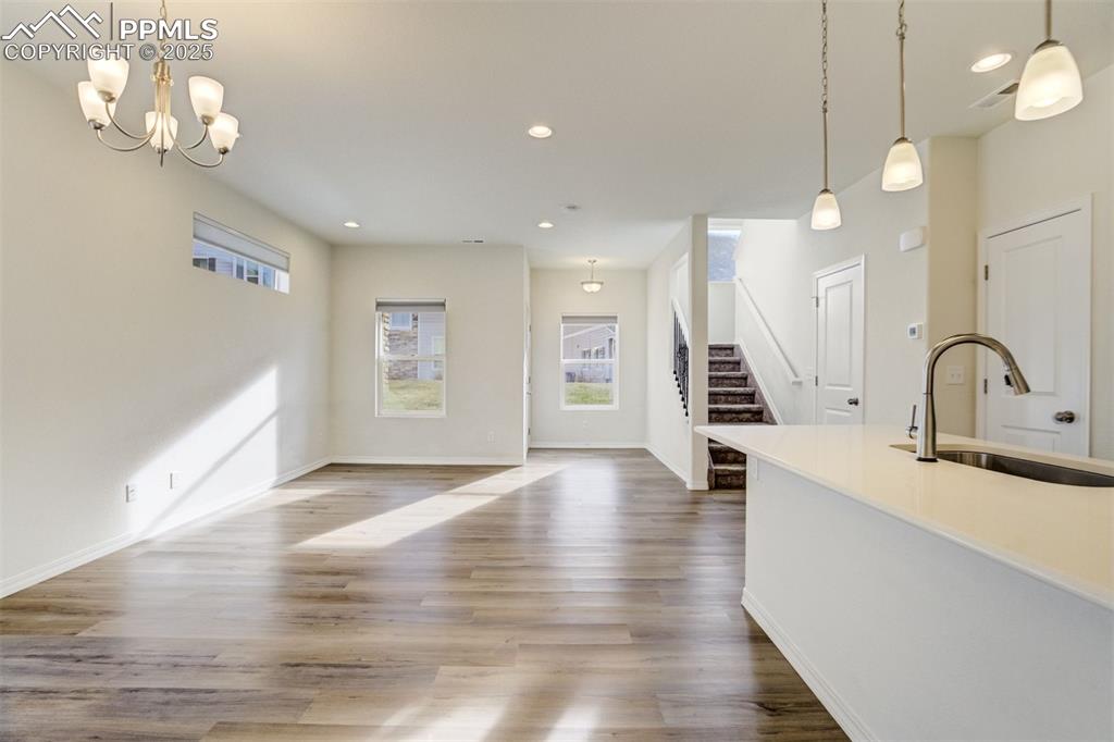 Image 6 of 49: Kitchen