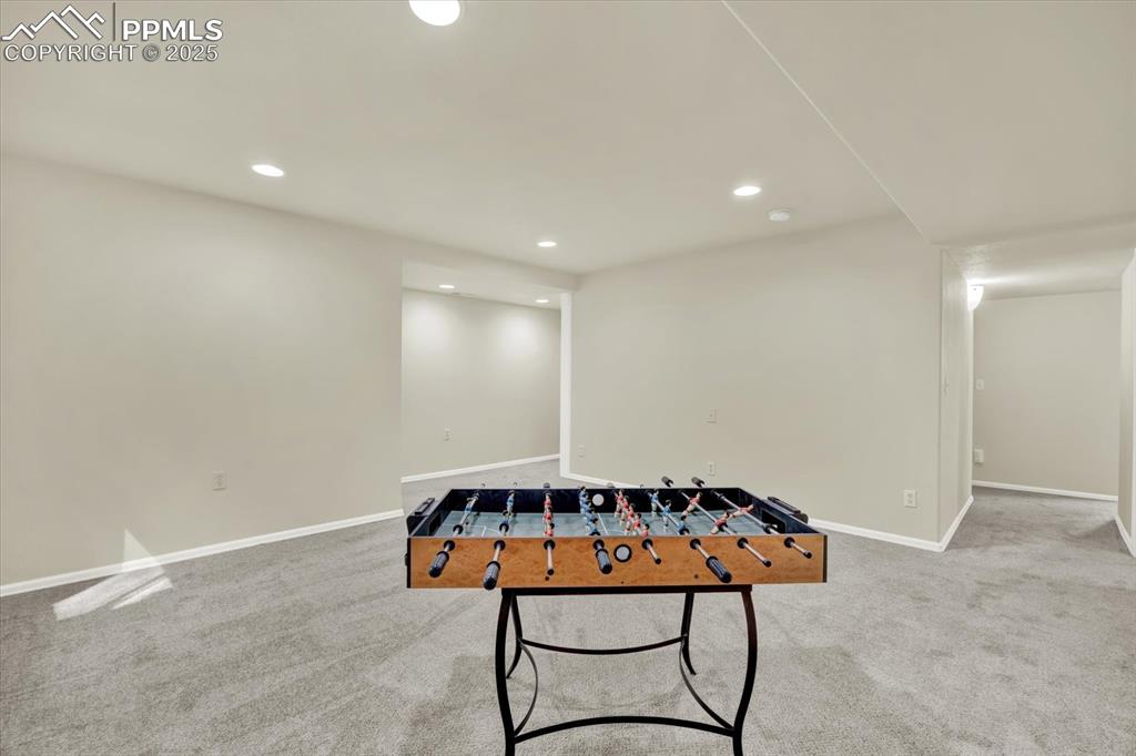 Image 31 of 40: Game Room