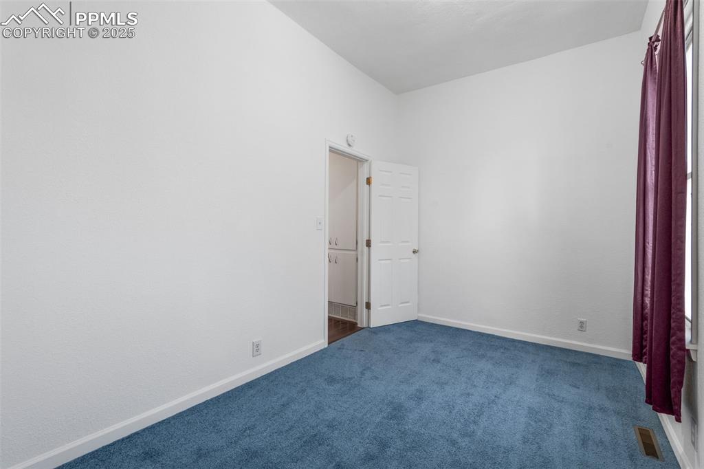 Image 12 of 43: Bedroom