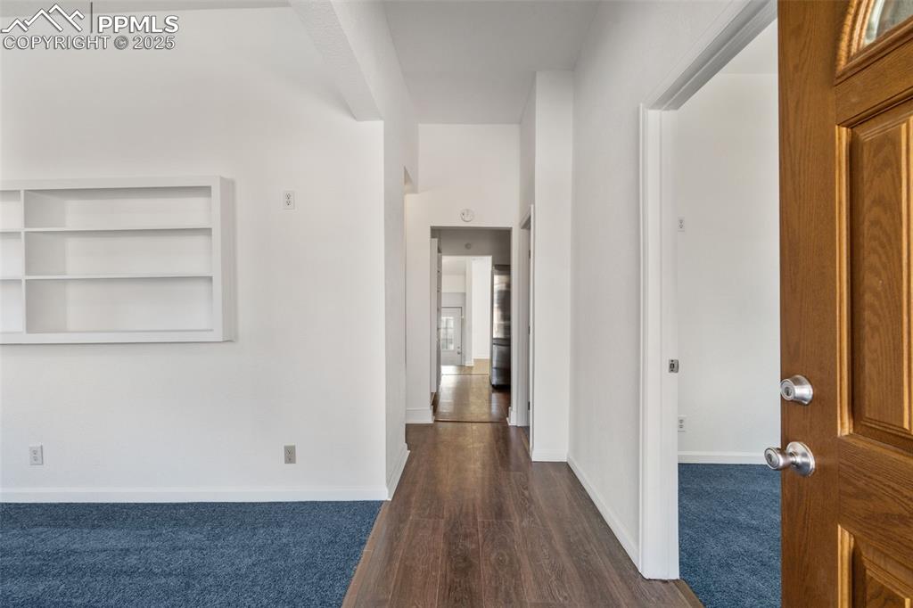 Image 5 of 43: Entry