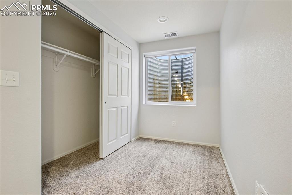 Image 22 of 35: Bedroom