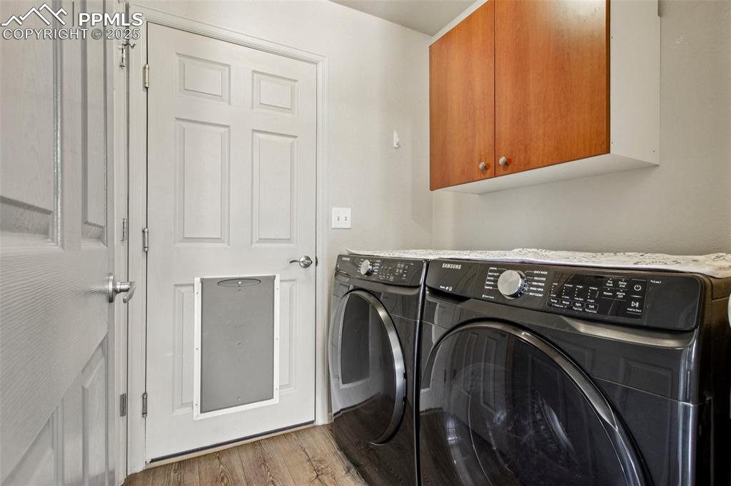 Image 23 of 35: Laundry