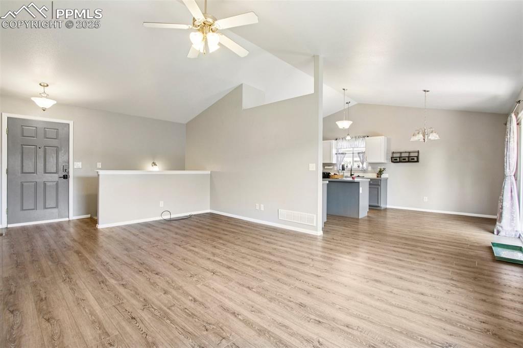 Image 5 of 35: Living Room