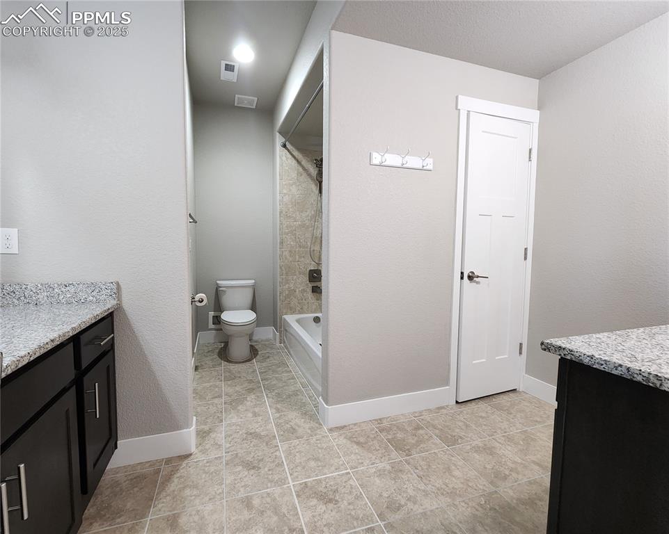 Image 33 of 50: basement bathroom