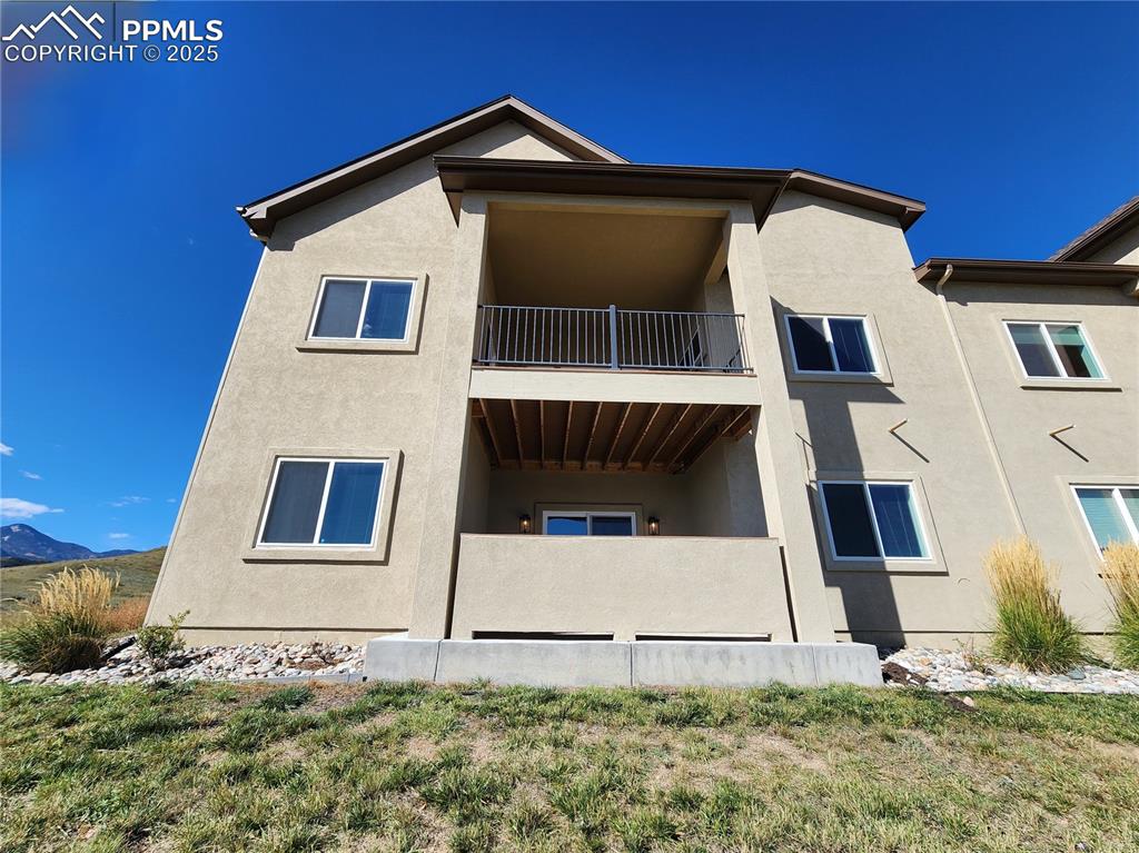 Image 36 of 50: Back of Structure