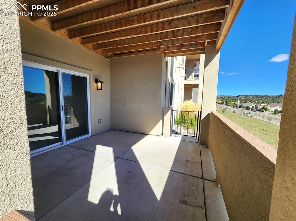 Image 40 of 50: Patio