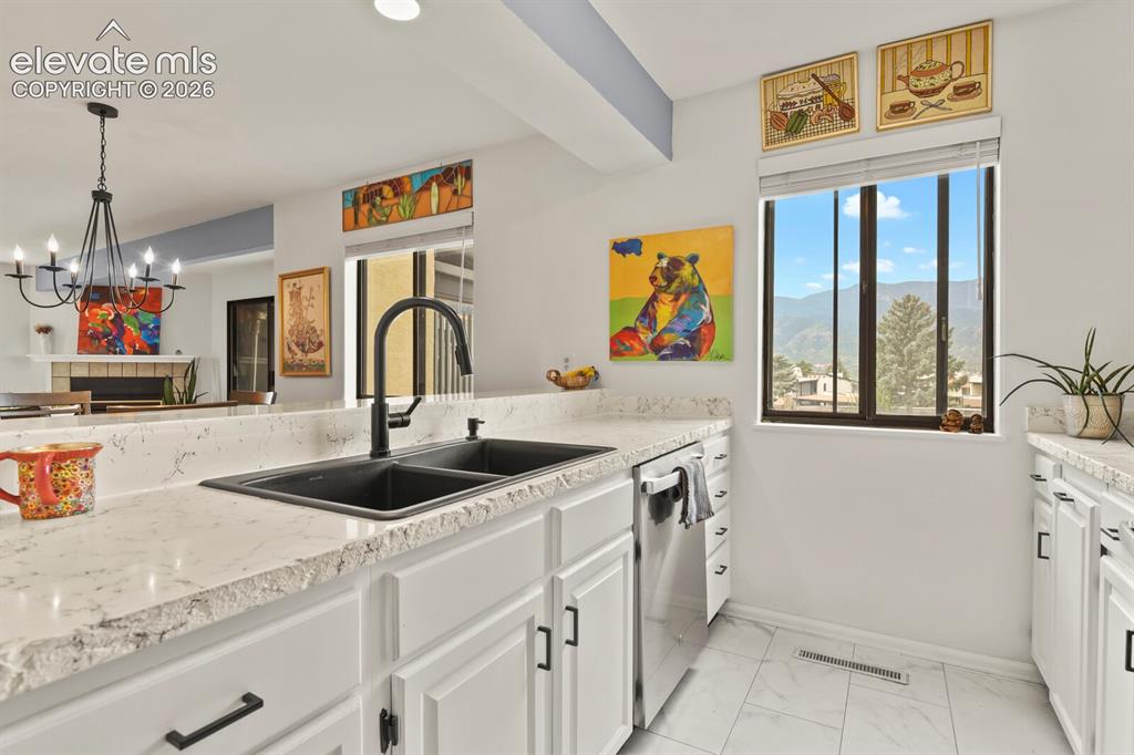 Image 12 of 38: Kitchen