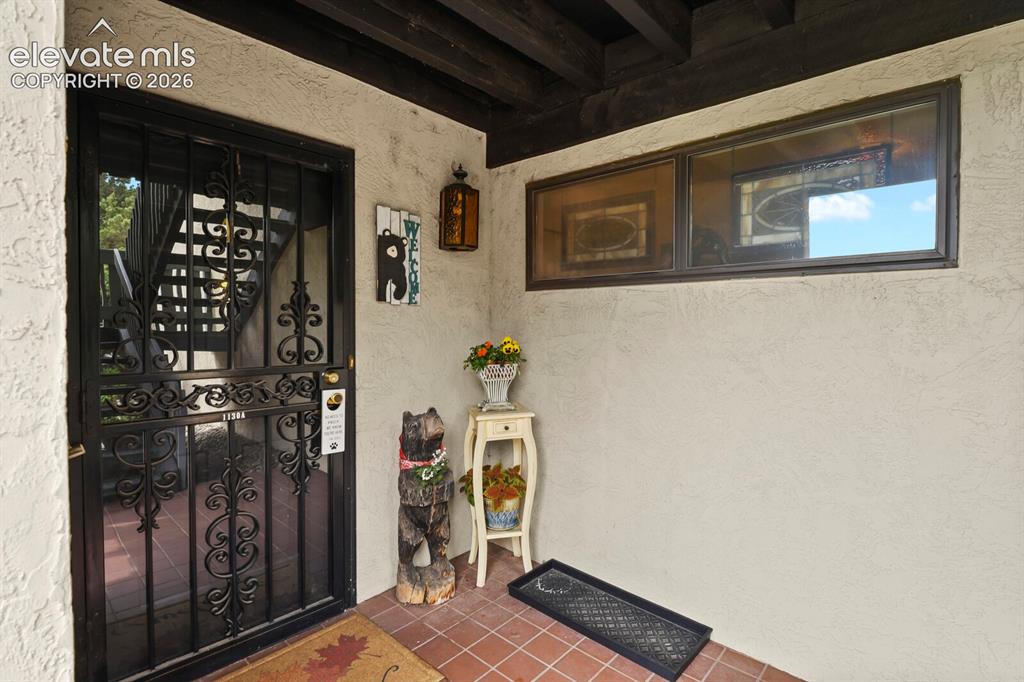 Image 3 of 38: Entry