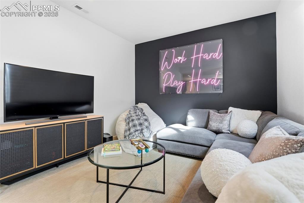 Image 26 of 44: Family Room