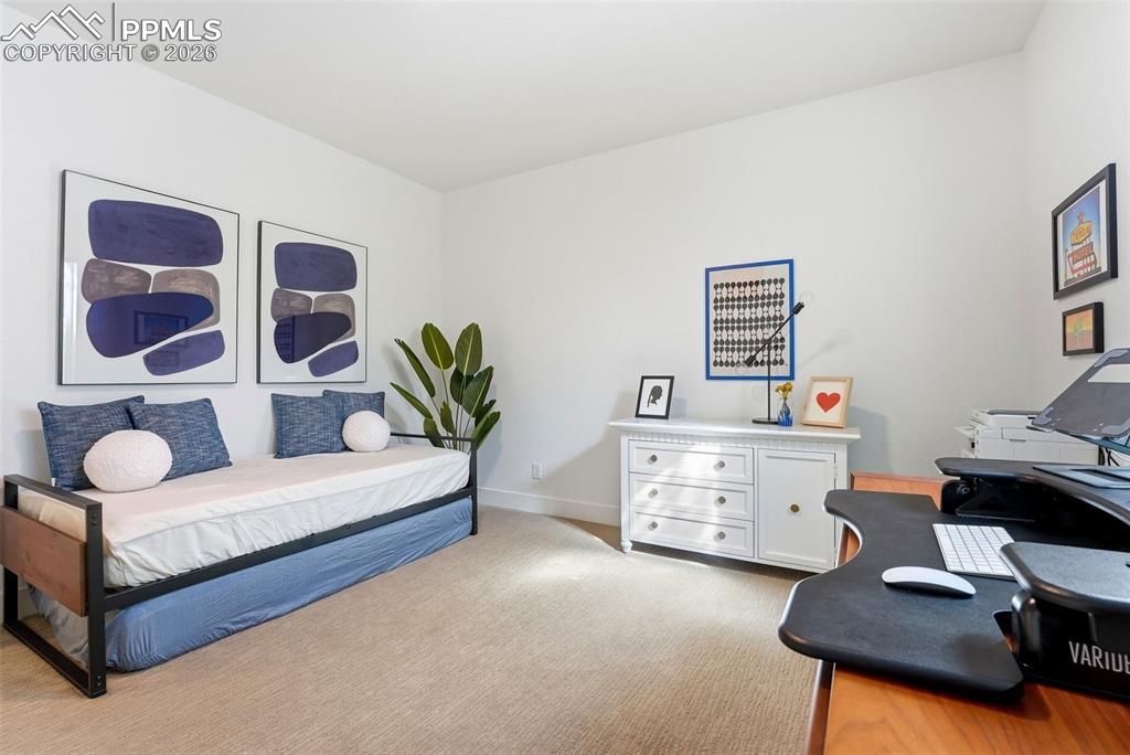 Image 27 of 44: Bedroom 3