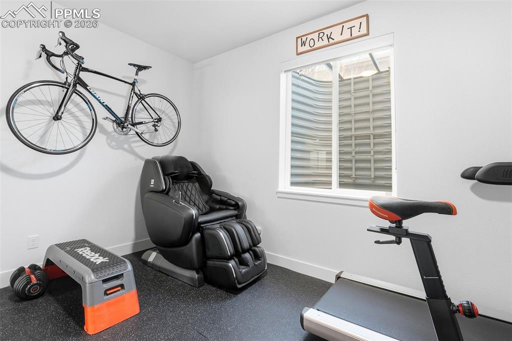 Image 33 of 44: Exercise Room