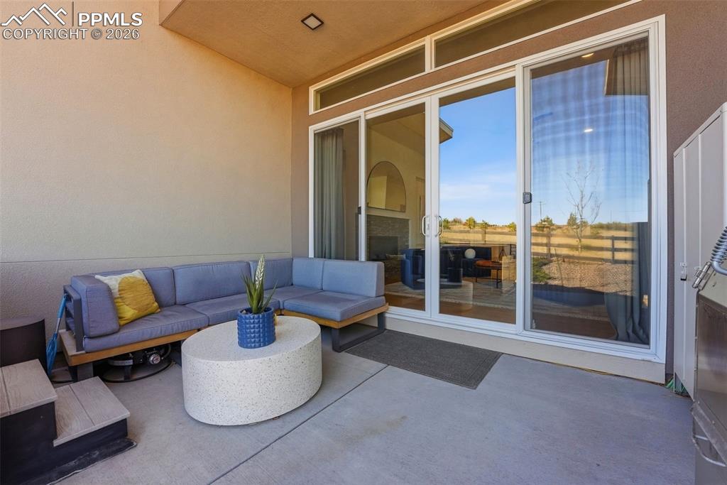 Image 34 of 44: Patio