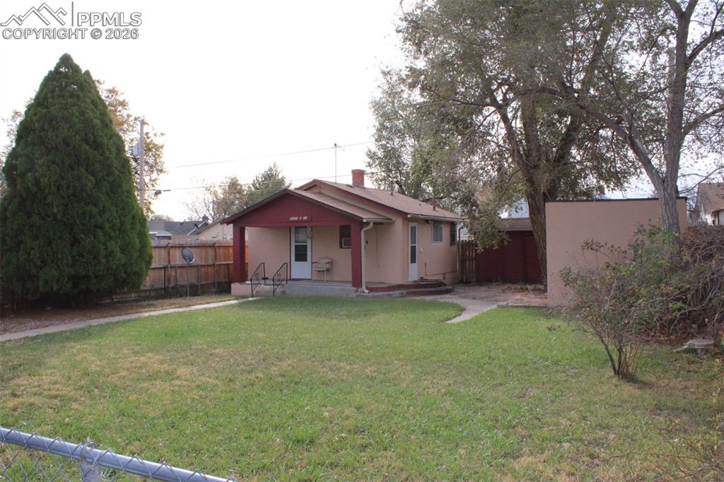 Image 15 of 22: Back of Structure