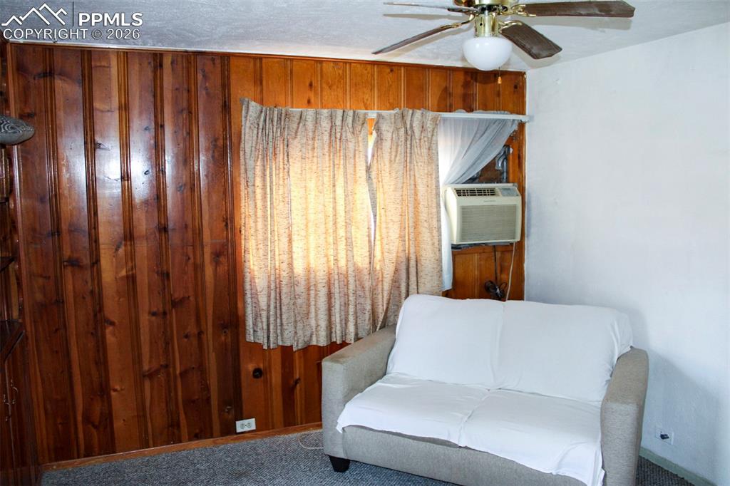 Image 6 of 22: Sitting Room