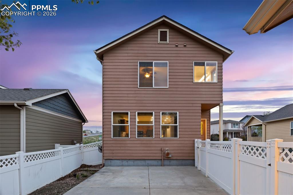 Image 25 of 27: Back of Structure