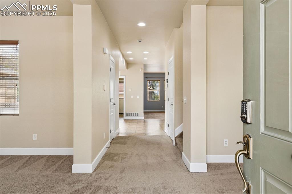 Image 8 of 27: Entry