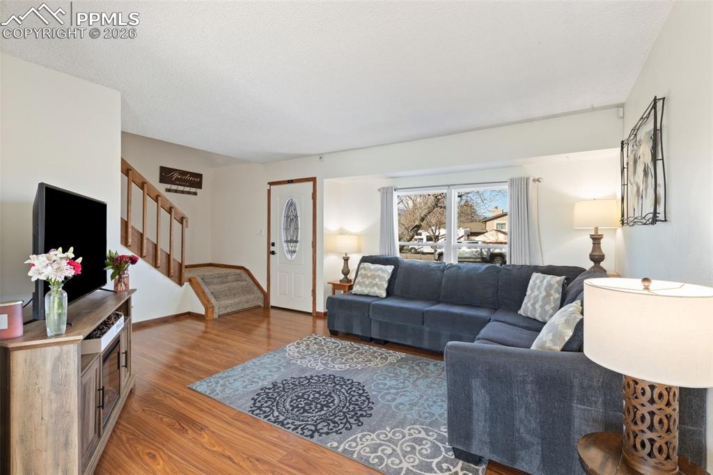 Image 5 of 31: Living Room