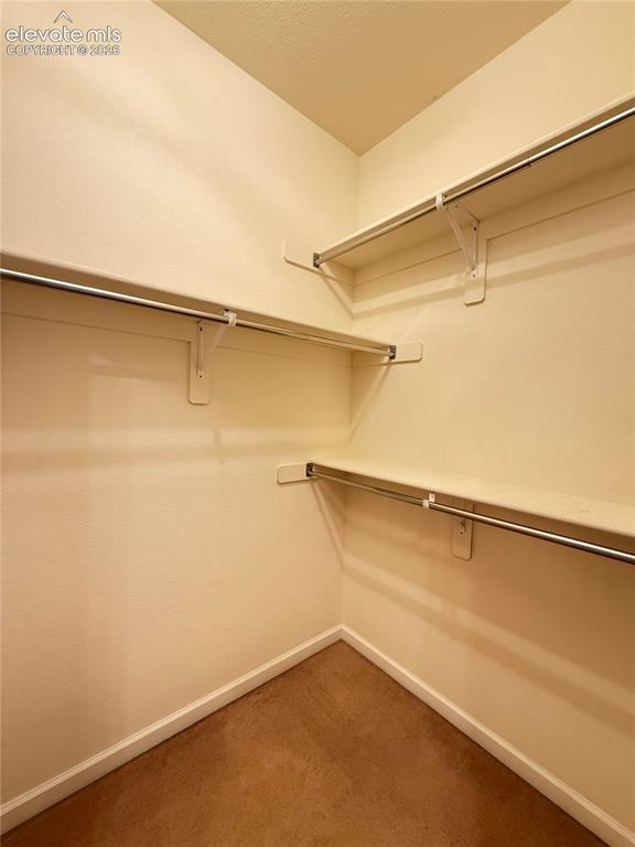 Image 24 of 35: Closet