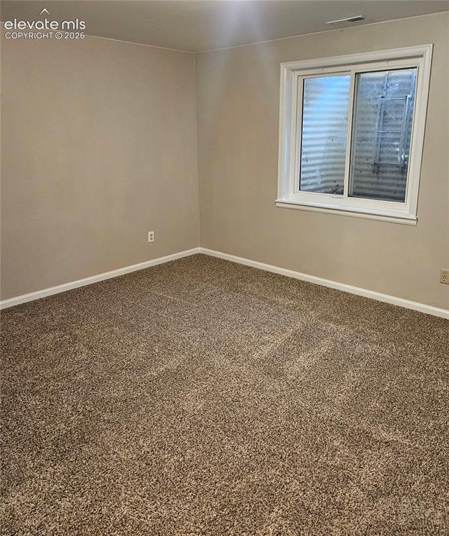Image 19 of 22: Lower