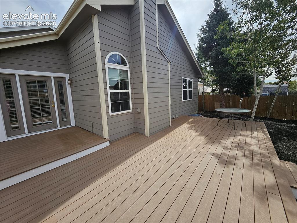Image 5 of 22: Deck