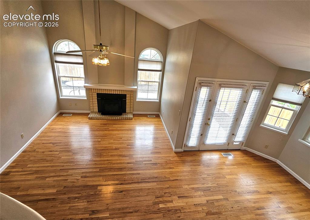 Image 8 of 22: Living Room