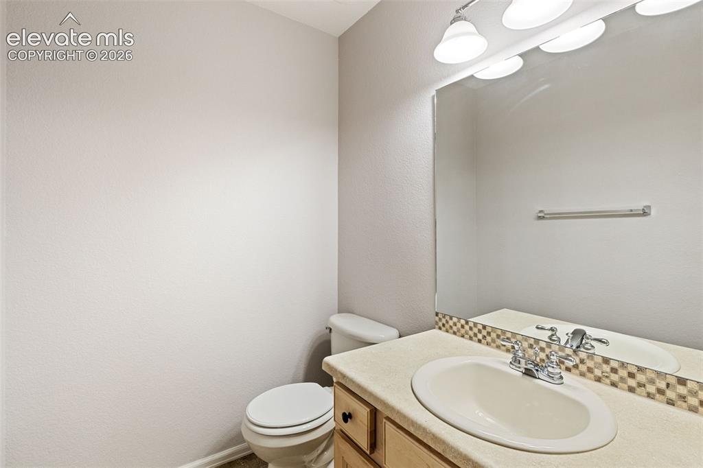 Image 8 of 17: Bathroom