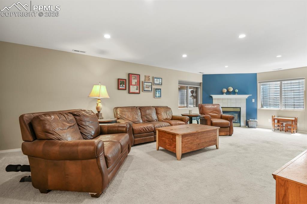 Image 22 of 34: Family Room