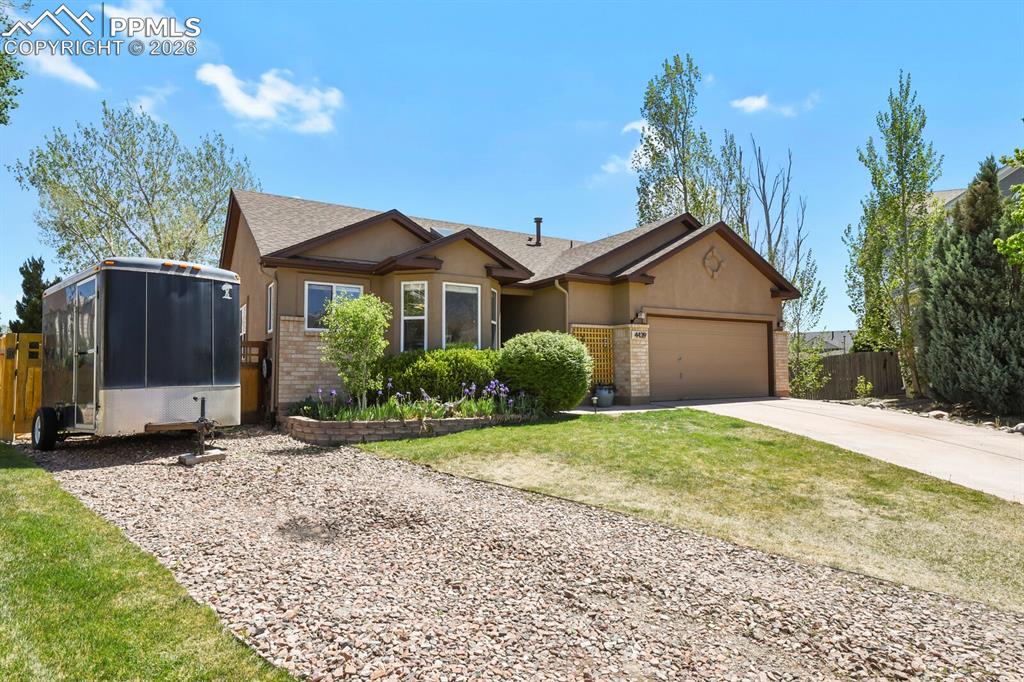 Image 3 of 34: Front of Structure