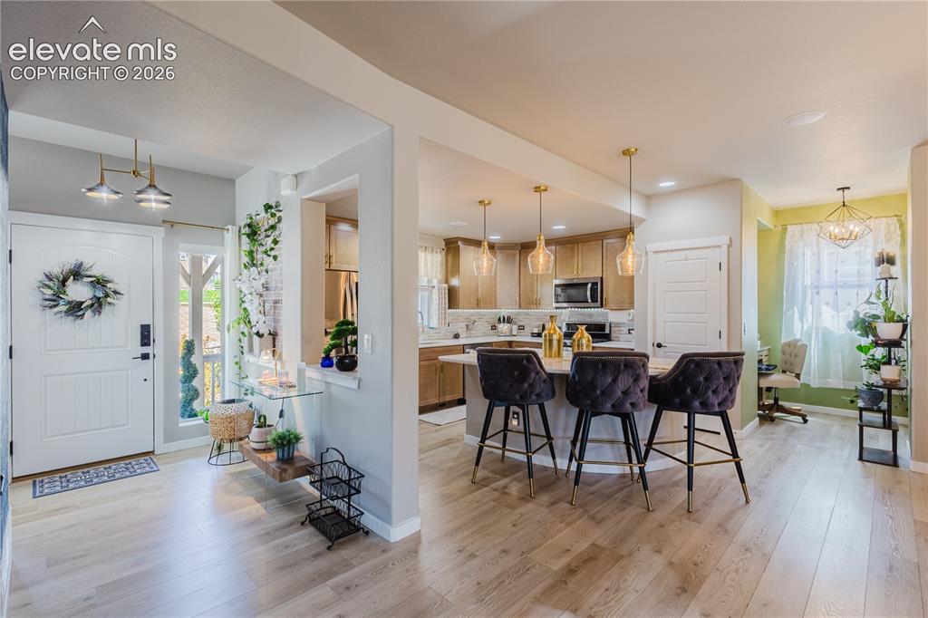 Image 9 of 49: Kitchen