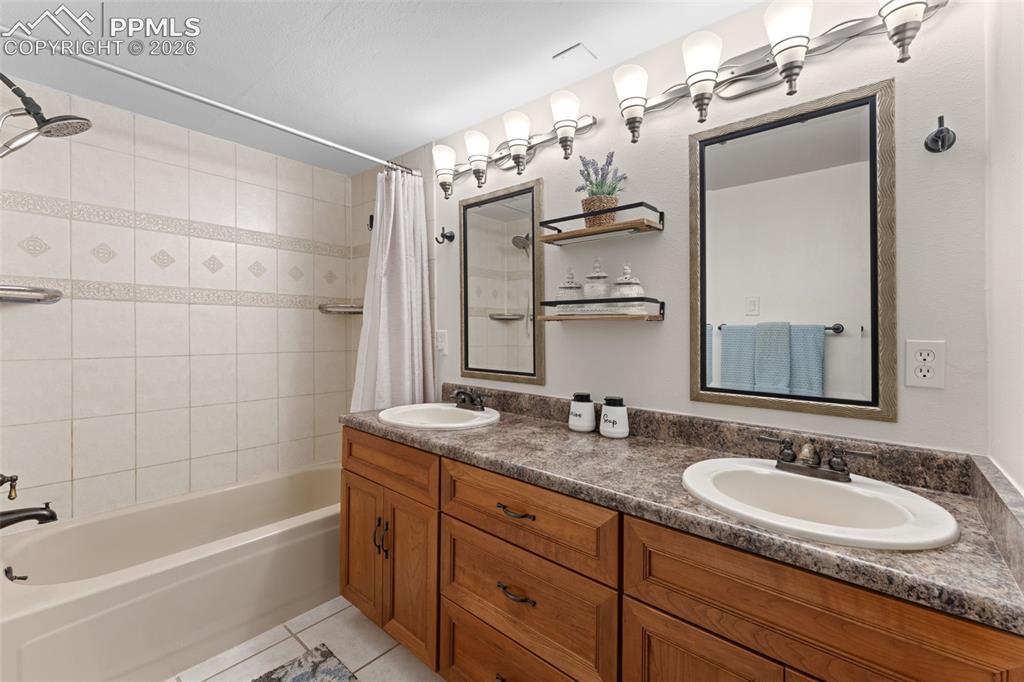 Image 28 of 47: Master Bathroom