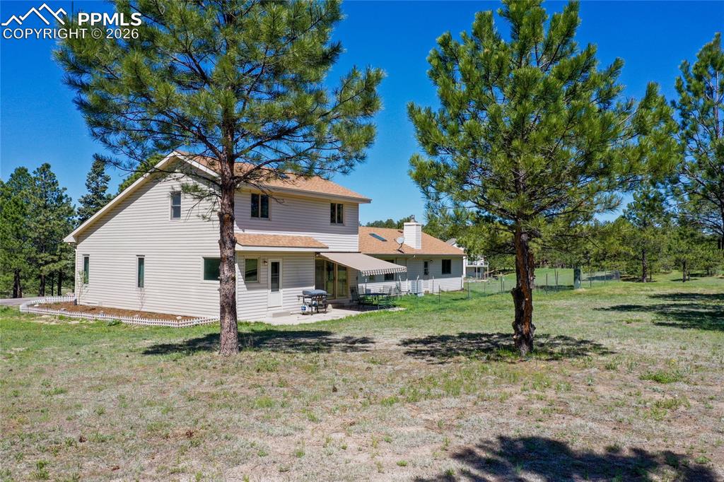 Image 46 of 50: Back of Structure