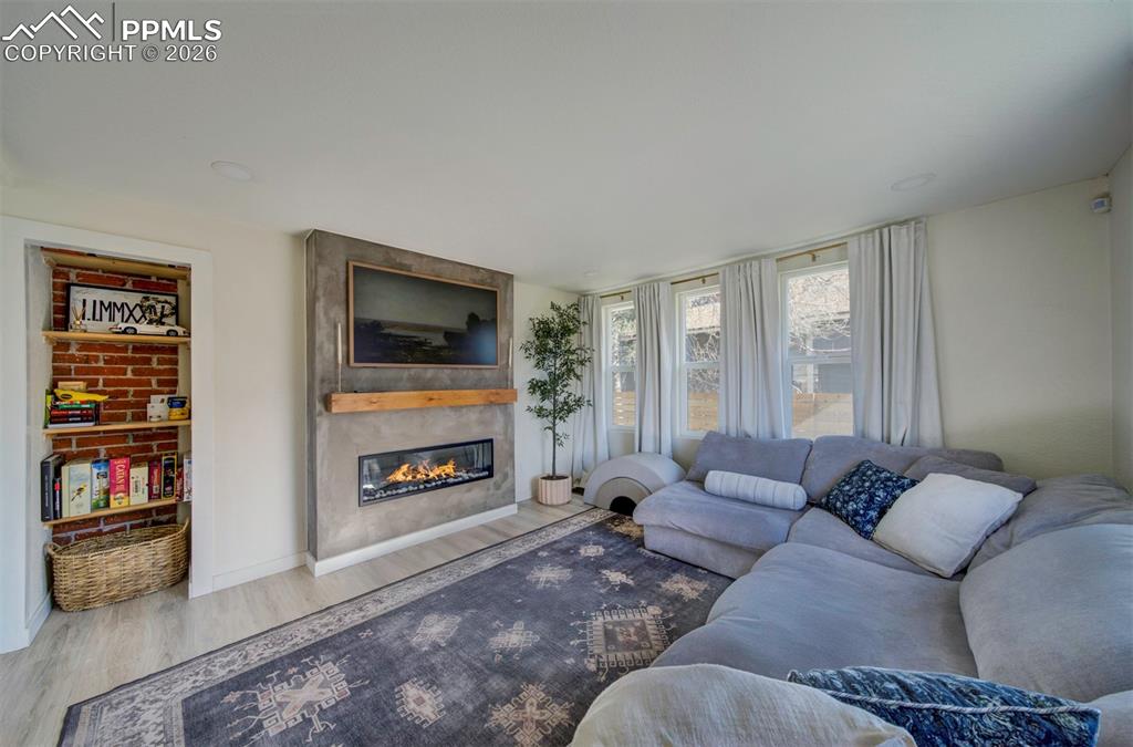 Image 5 of 47: Living Room