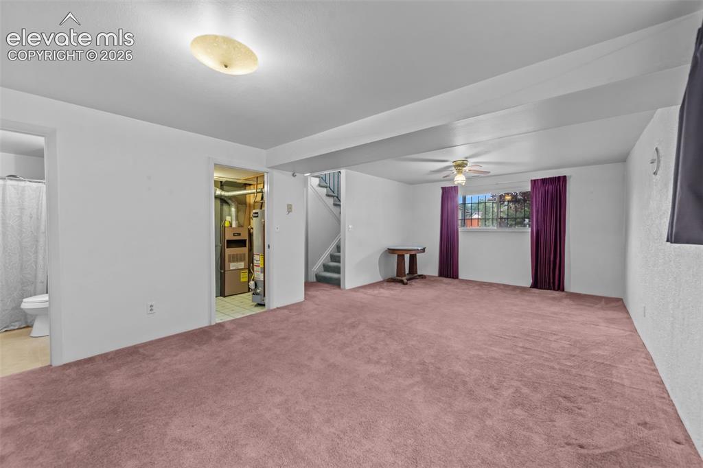 Image 18 of 35: Family Room