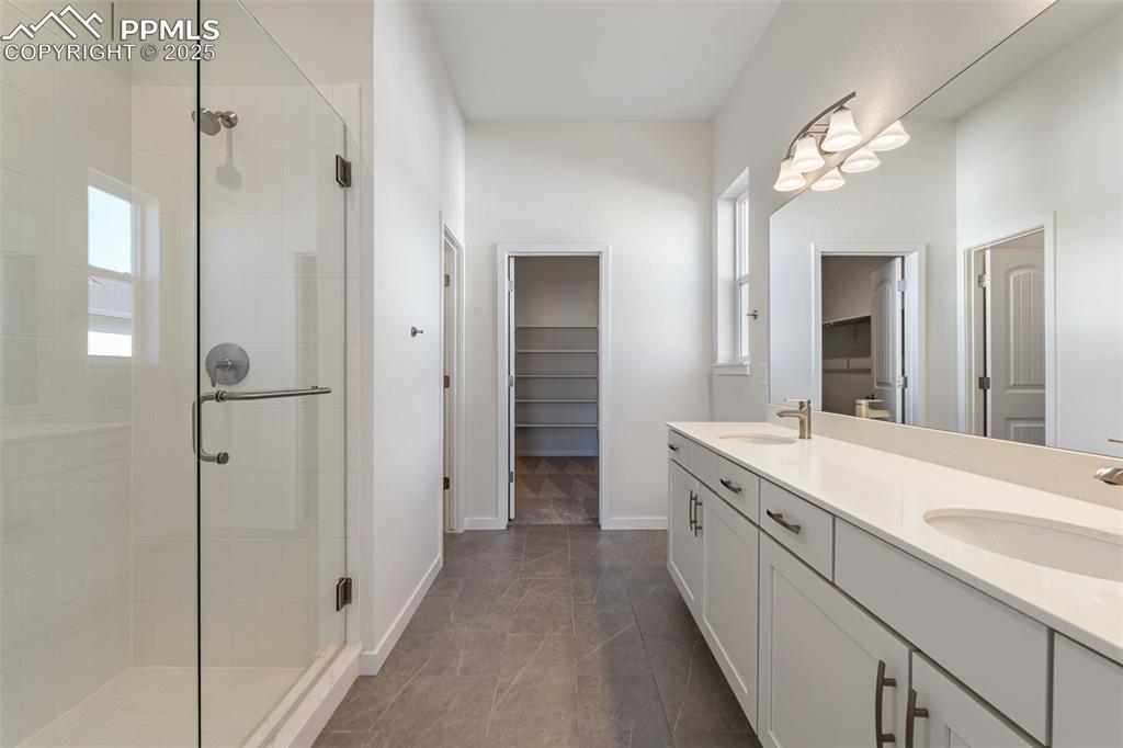 Image 23 of 45: Master Bathroom