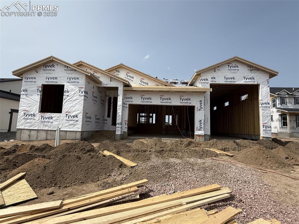 Image 3 of 14: Front of Structure